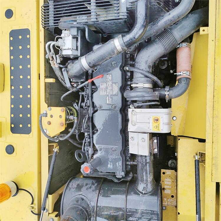 Original Japan Made Used Komatsu PC200-6 Excavator Good Condition Bucket Capacity 0.8m3