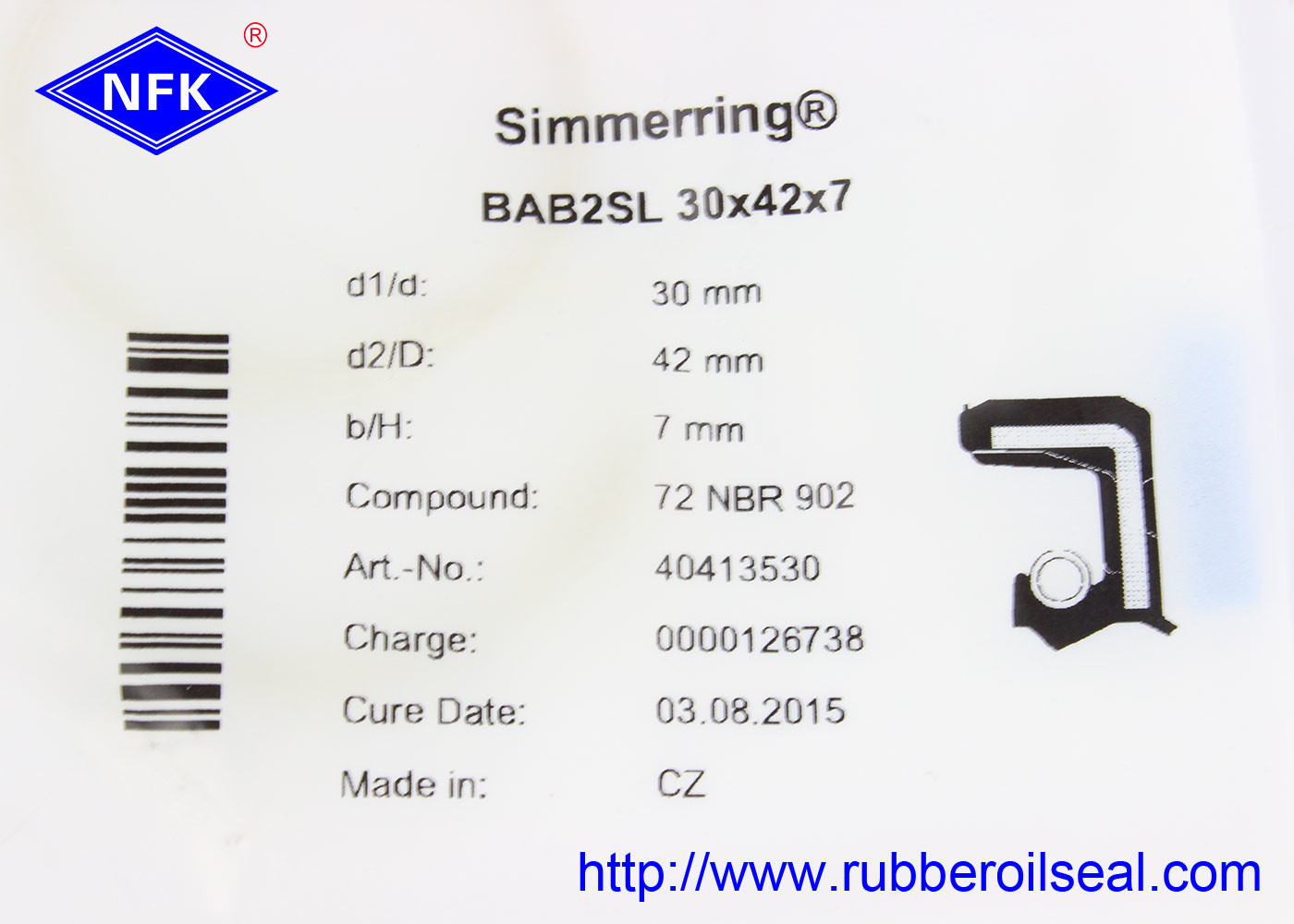 NBR ACM CFW Oil Seal 40413530 With Dustproof Lip Wear Resistance 30-42-7