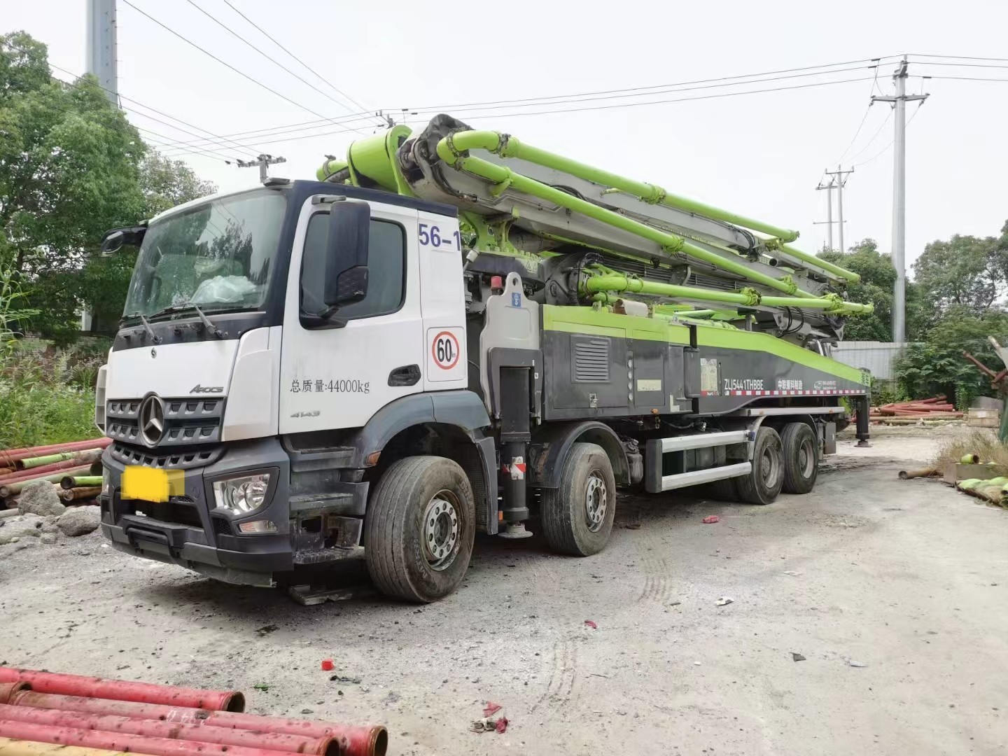 Diesel Semi-Dry Shotcrete Type 2020 ZOOMLION 56M Truck-Mounted Pump Hydraulics for Unmatched Efficiency