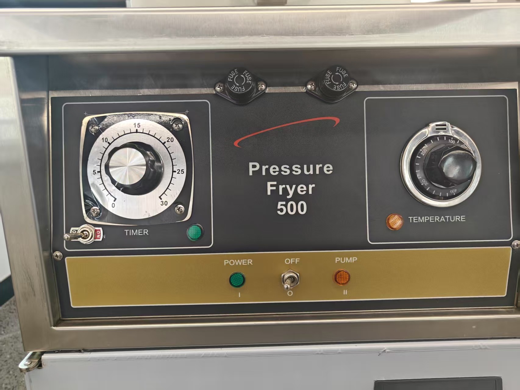 Mechanical Panel 304 SUS Gas Heating Chicken Pressure Fryer With Oil Filtration