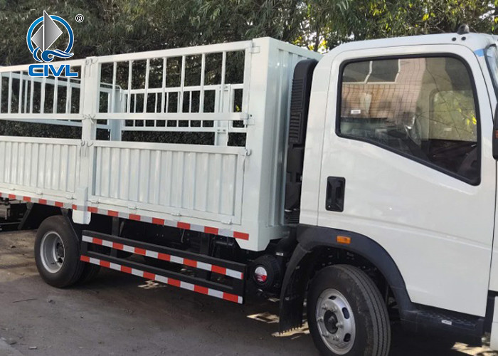 3.5 Ton Light Duty Cargo Truck Fence Cargo Box New Light Lorry Truck 141hp engine