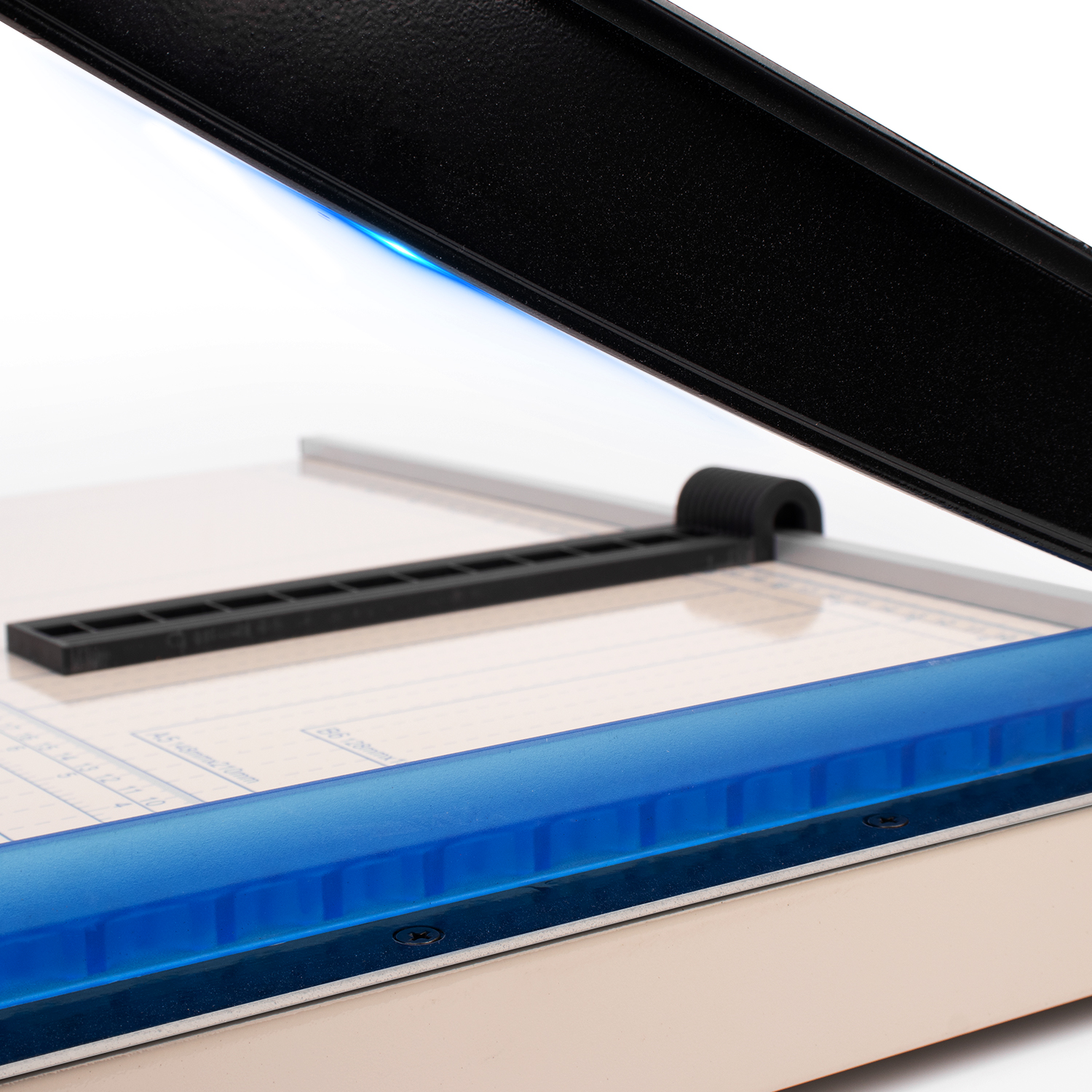 Beautiful Metal Plastic A3 Manual Desktop Paper Cutter with Heavy Duty Guillotine