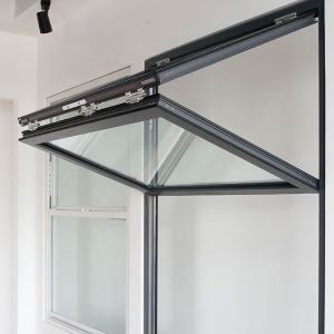 Quiet-Operation Folding Window Configuration with Thermal Efficiency for