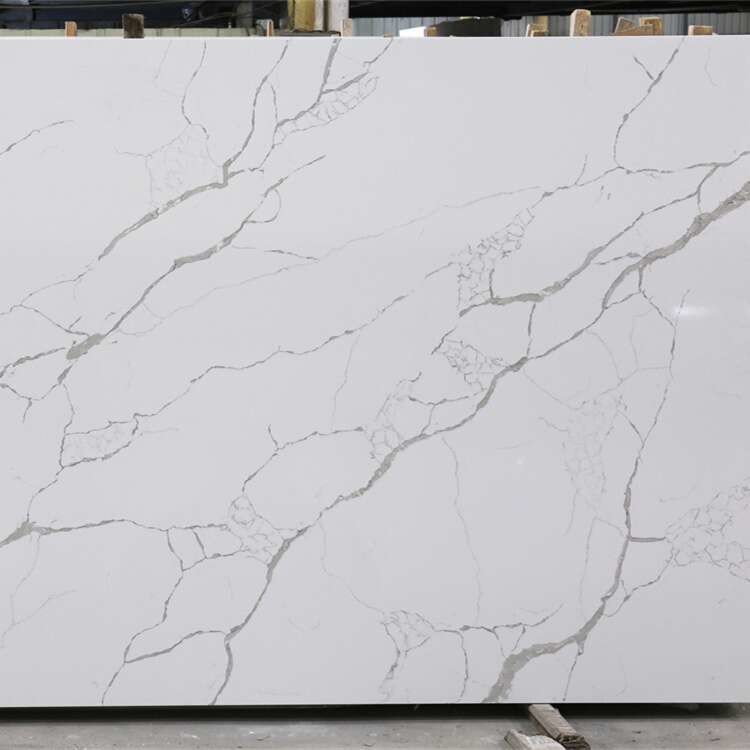 18mm 20mm 30mm Calacatta Engineered Stone Slab Customized Size Carrera White Quartz Stone