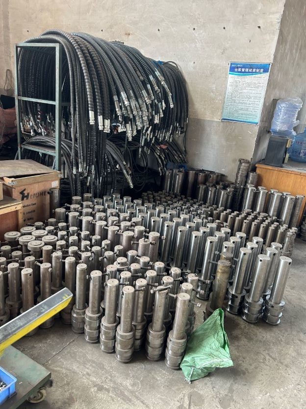 1.5-80ton Excavator Breaker Parts Rod Pin Stop Pin Long Time Service