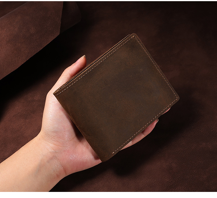 Slim Bifold Men's Wallet made of Genuine Leather with RFID Blocking and Nylon Lining