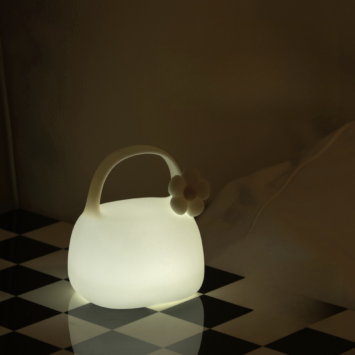 Waterproof Silicone Night Light 109g Squishy Night Light for Kids Rechargeable