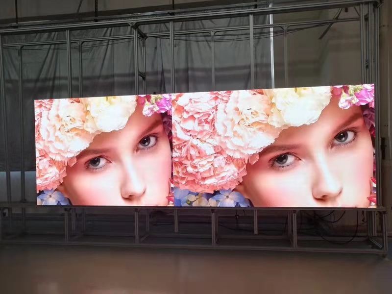 1R1G1B Video Wall Led Display , P1.25 Indoor Advertising Display Board 20 Watt