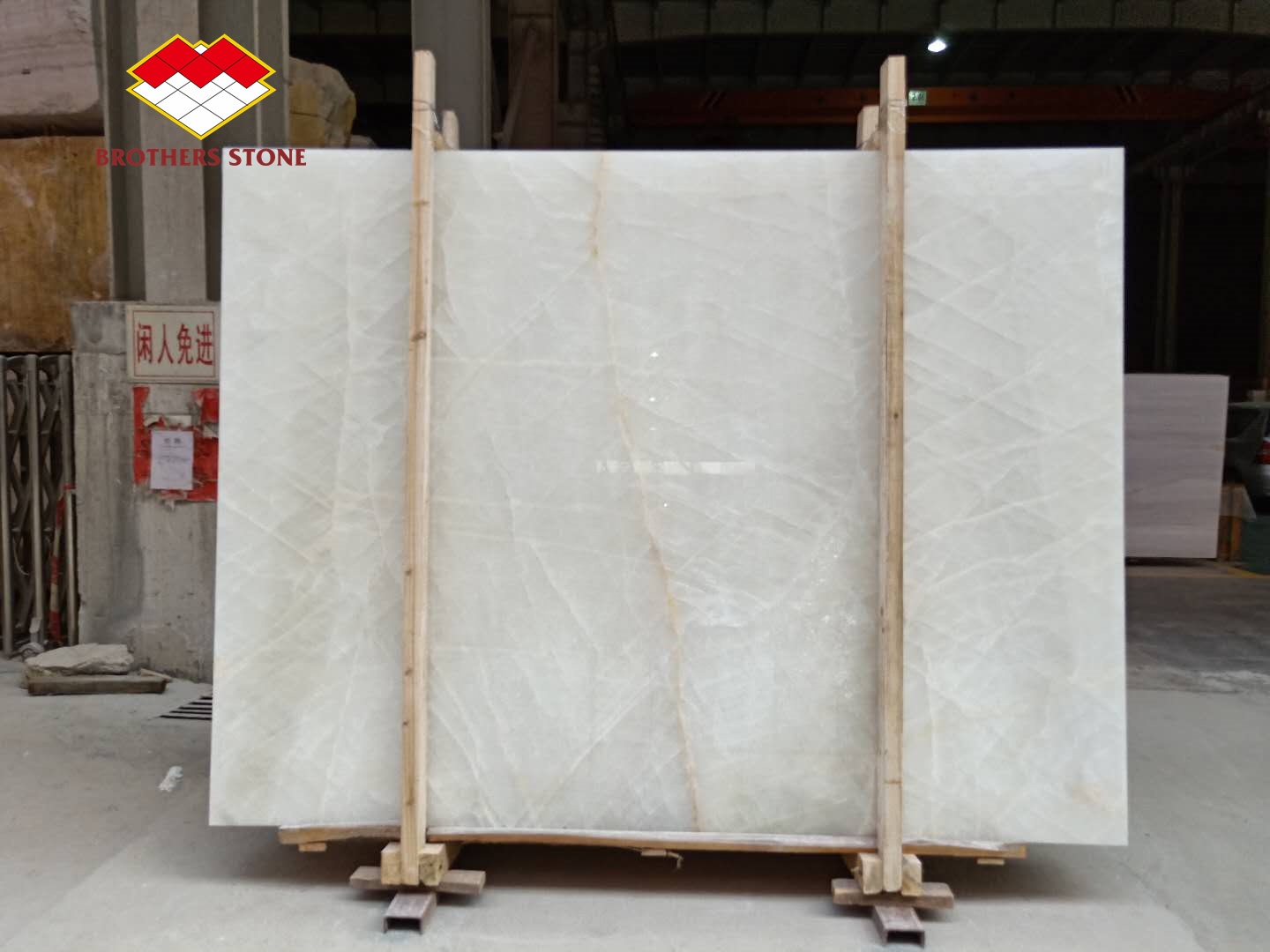 Natural Translucent Ice Age Onyx Marble Slab for Backlit Wall Panel Table Top in Hotels