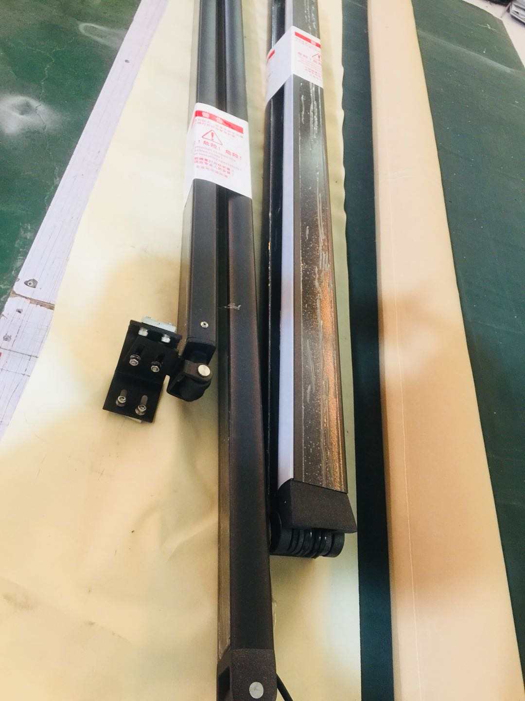 Heavy Duty Maximum Projection 3m Retractable Arm Full Cassette Awning