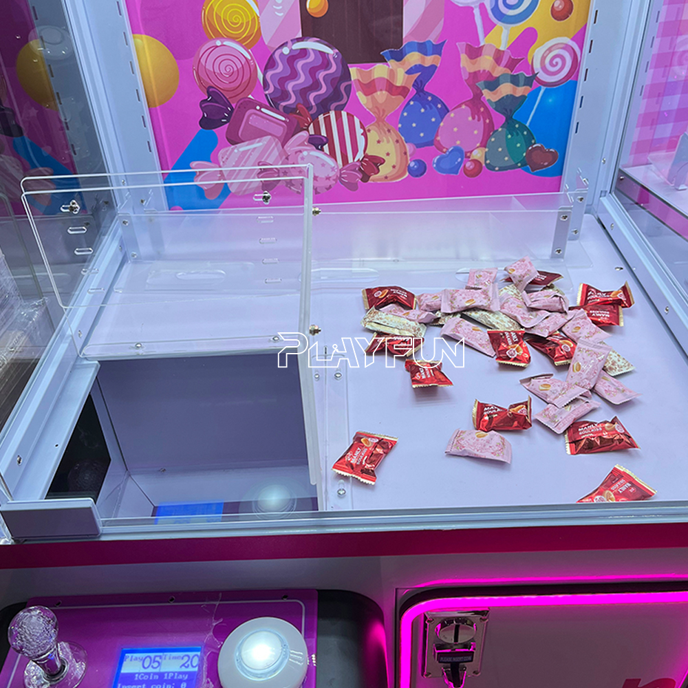 Wholesale Indoor Playground Coin Operated Sweet Shoppe Claw Machine Snack Gift Doll Candy Vending Machine