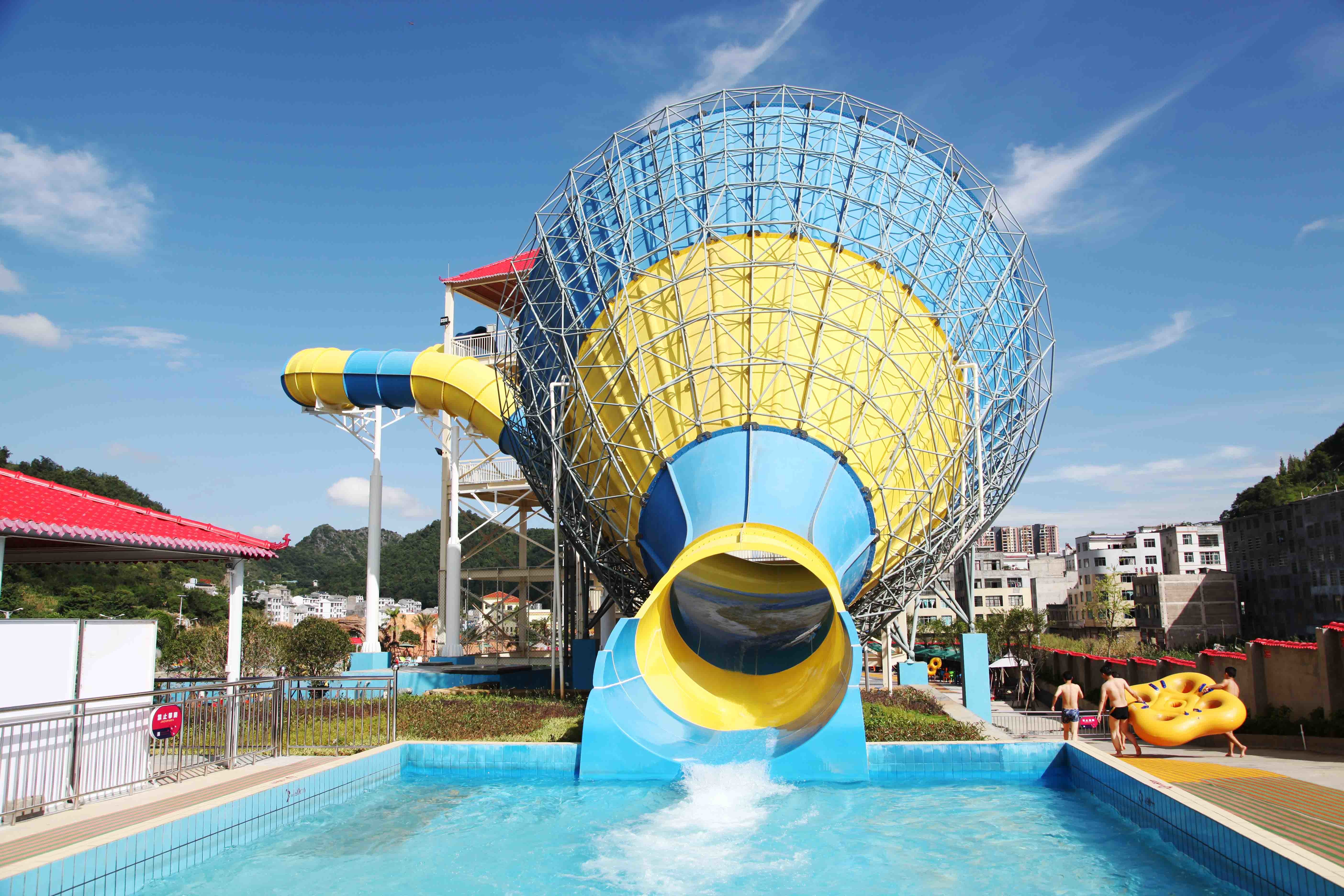 Galvanized Carbon Steel Tornado Slide For Aqua Park / Fiberglass Water Park Equipment