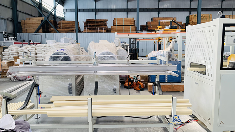 Double Screw Counter Rotating Conical Twin Screw WPC Door Frame Manufacturing Machine