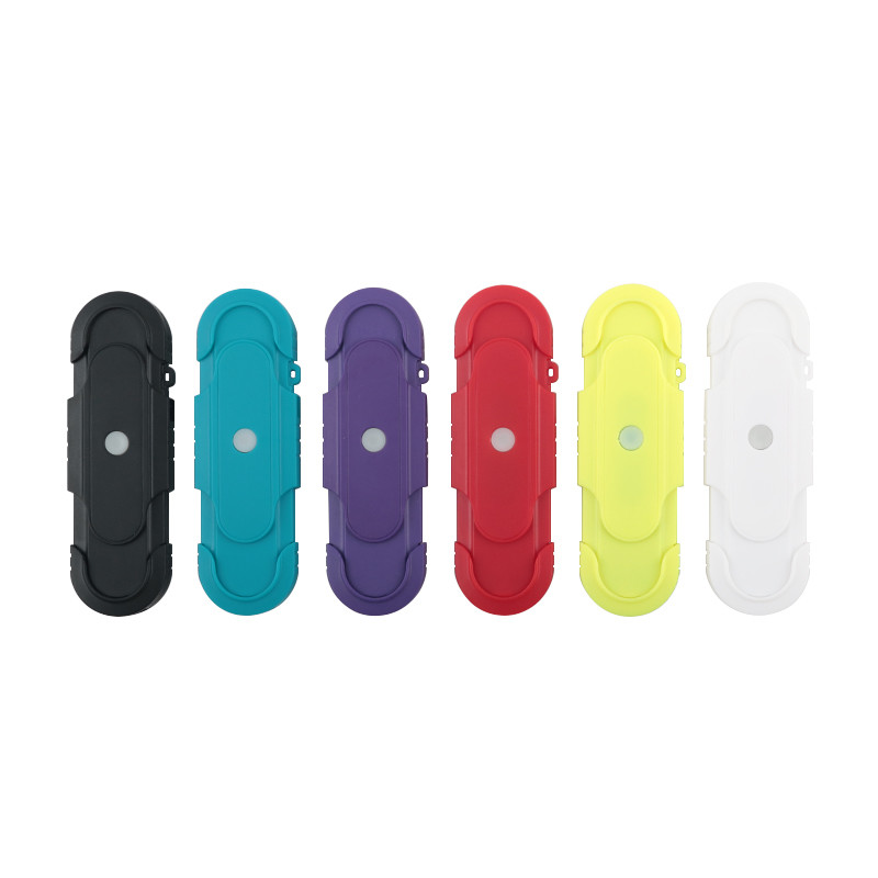 Compact Black USB Flash Drives with Plug and Play Functionality