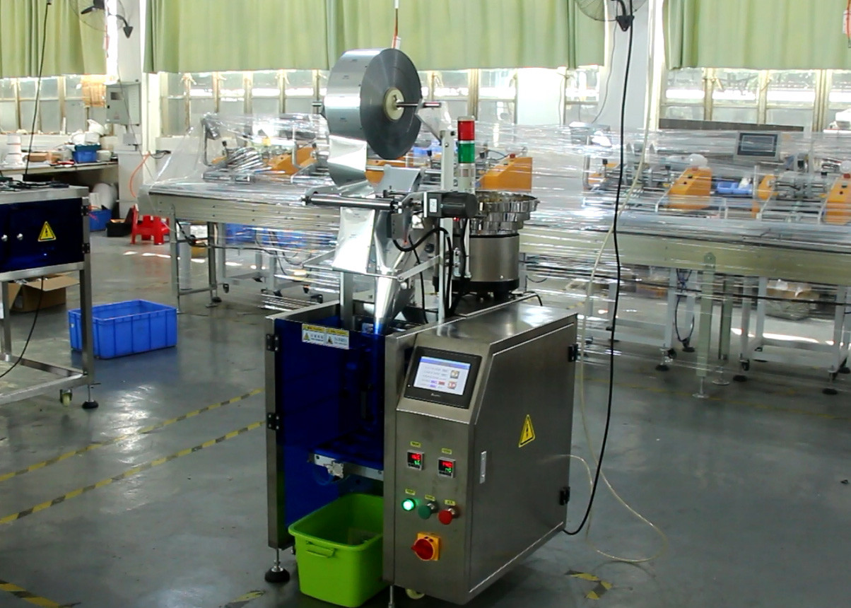 220V Vertical Flow Pack Machine Single Tray Vacuum Pack Machine