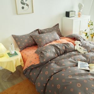  Plain Style 4 Piece Polyester Quilt Bedding Set with Customization Options Manufactures