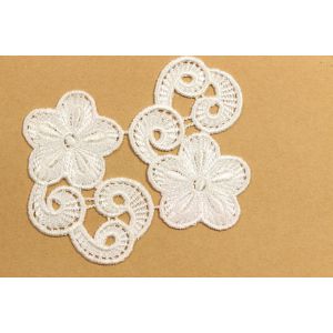 OEM 3d Lace Applique , Skinfriendly Ivory Lace Applique Multiapplication