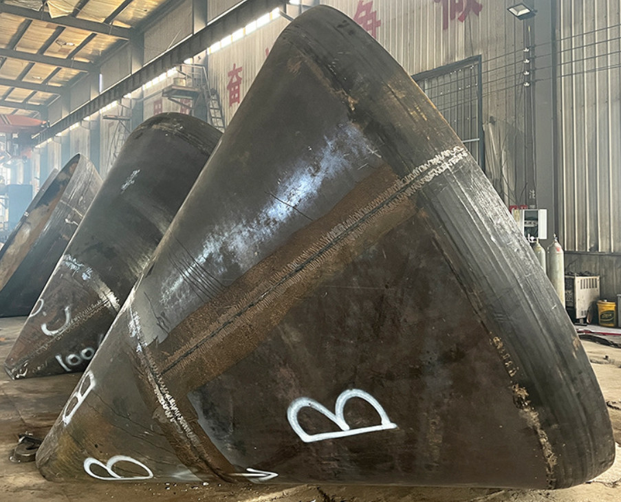 OEM / ODM Conical Head Vertical Tilting Cone Boiler Head Large Diameter