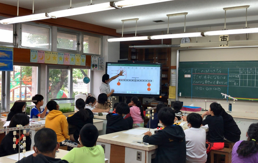 Manufacturer 4K Interactive Board Android 14 75 Inch Interactive Multimedia Whiteboard Digital Touch Screen Panel For Education Meeting