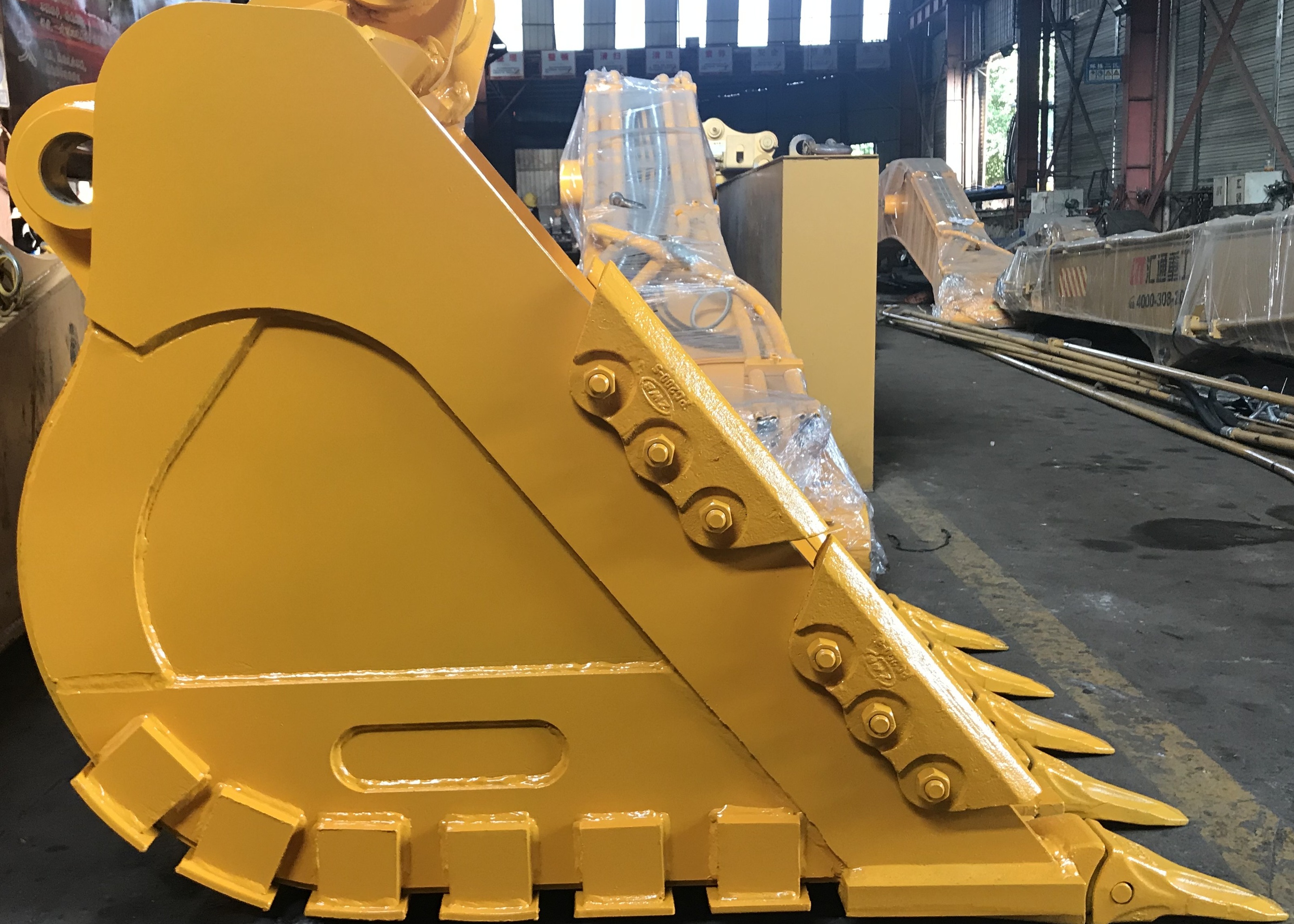 Komatsu PC210 Q355B Heavy Duty Excavator Bucket