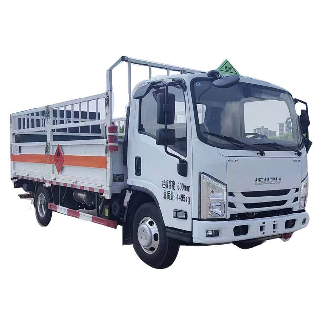 ISUZU 4X2 8 Tons Load Fence Cargo Truck Single Row Seat For Dangerous Goods