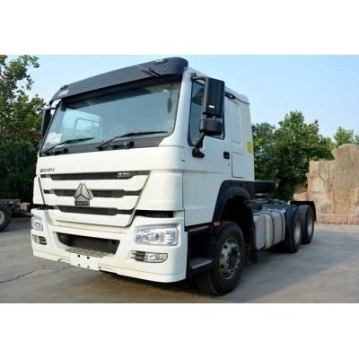 3.5 Inch Kingpin Heavy Duty Tractor Truck For 40 Tons Loading Hw79 Cabin