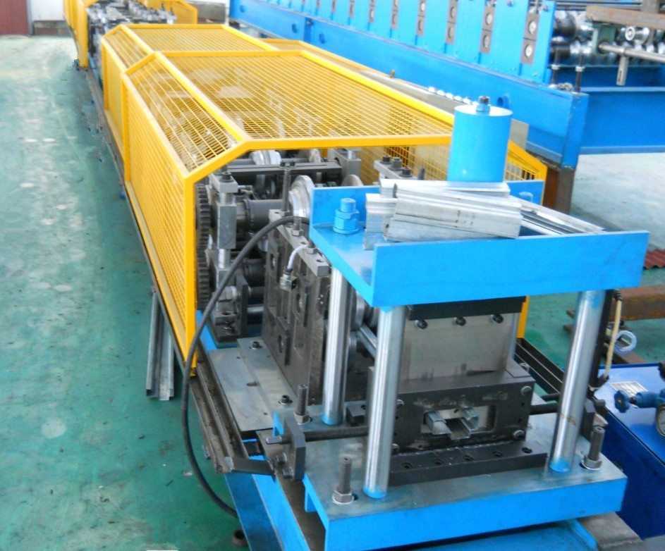 7.5KW Door Frame Roll Forming Machine PLC Control 22 Stations For Industrial
