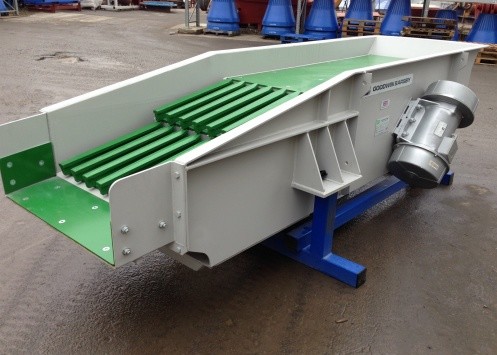 Stable Vibrating Force Electromagnetic Vibratory Mining Feeder Compact Structure Good Rigidity