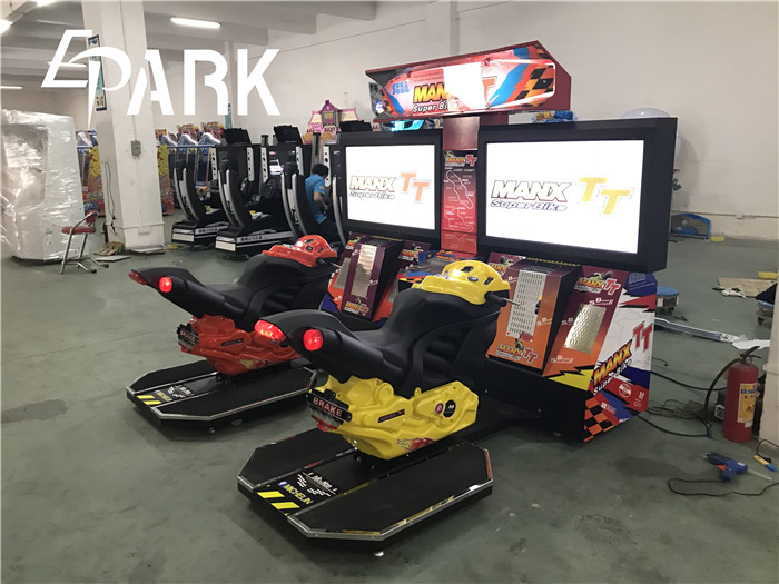 Attract and Exciting Car Racing Game Machine L2340 * W2070 * H2020MM