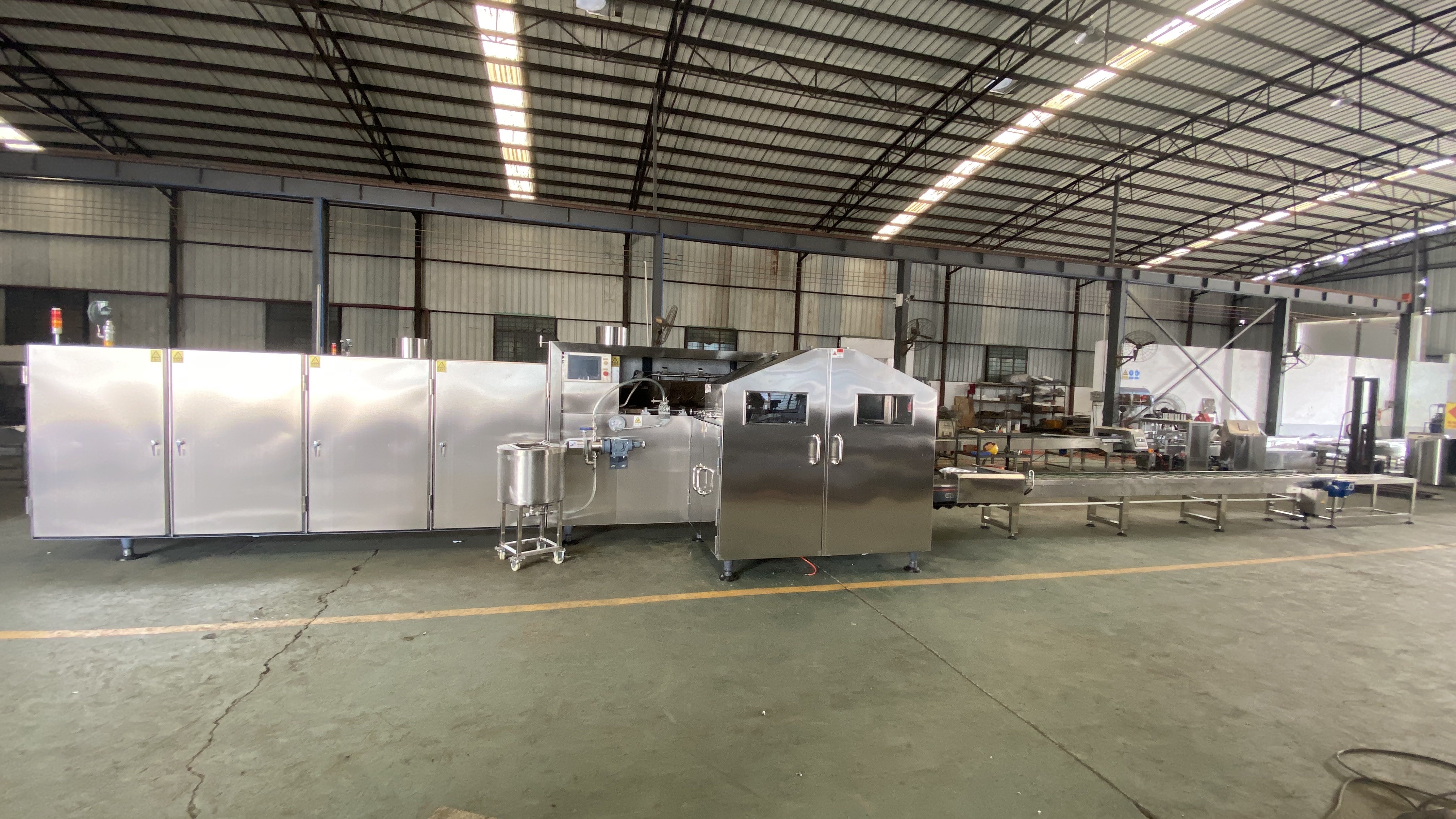 Automatic Ice Cream Cone Maker: Fast & Easy to Use