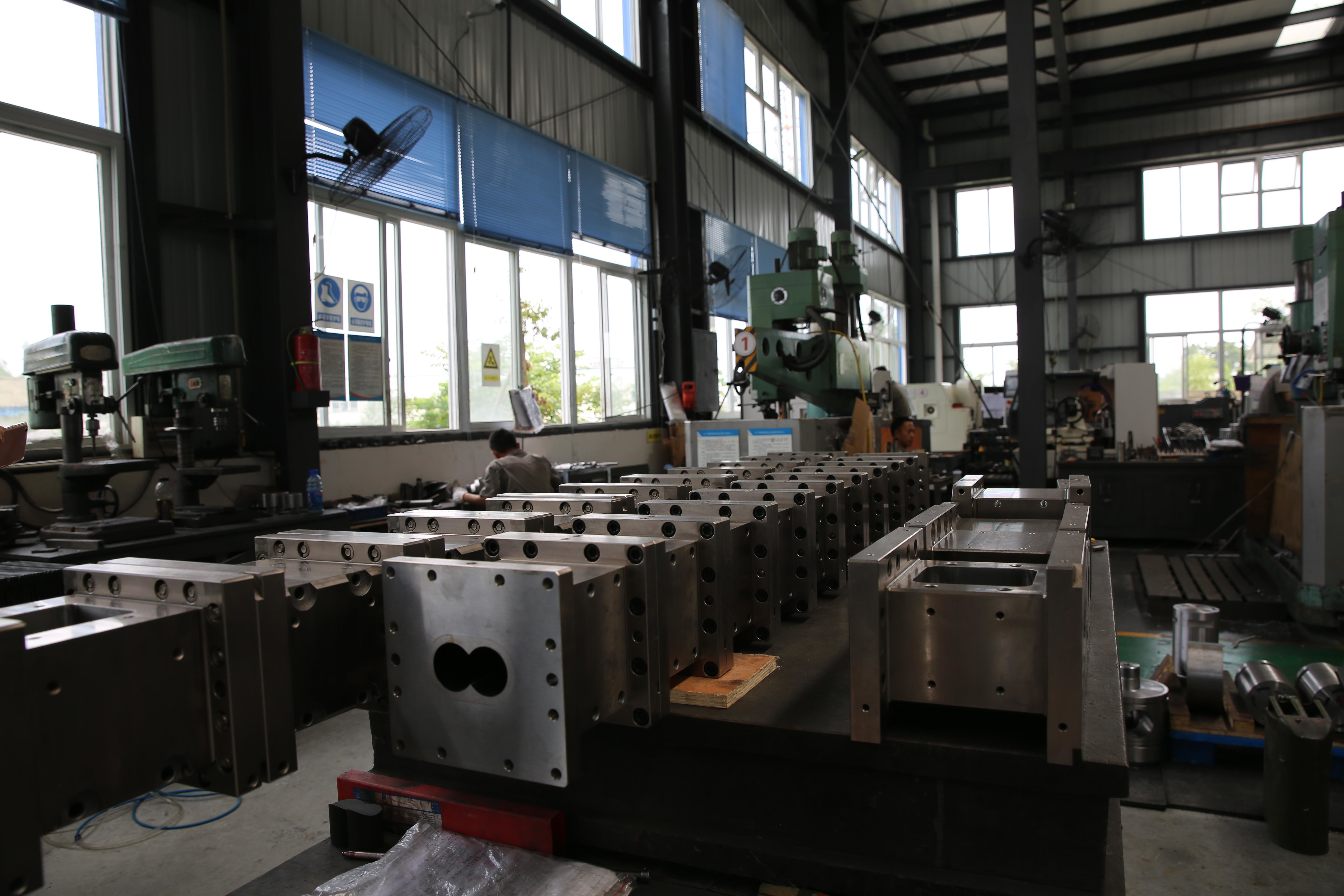Nitride Steel 38CrMoAla Extruder Machine Parts Flange Connection Involute Spline