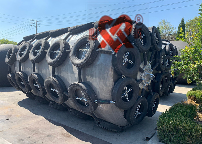 Marine Offshore Yokohama Pneumatic Fender Floating 50kpa Dia3.0X6.0m