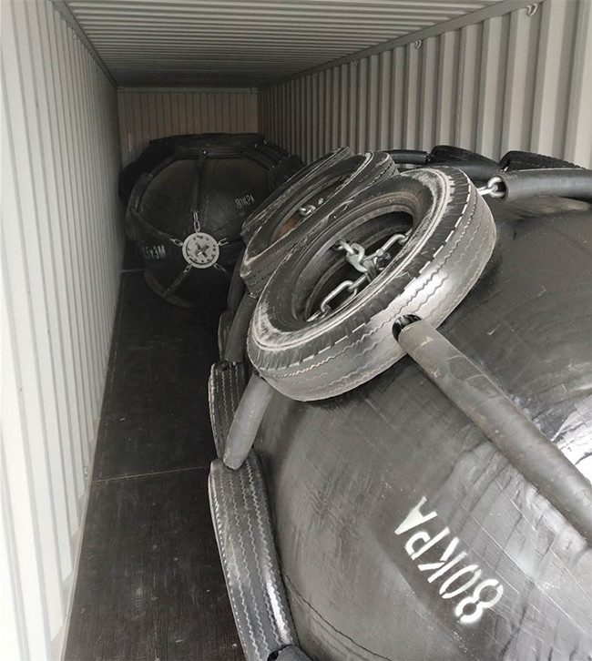 50kpa Floating Yokohama Rubber Fender Pneumatic Tyre Chain Net