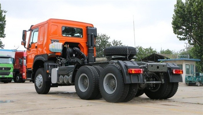 ZZ4257N3241 SINOTRUK HOWO Container 6x4 Semi Trailer Towing Truck