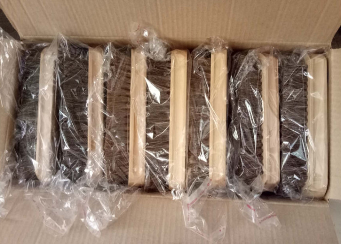 Horse Hair Brushes / Real Horsehair Shoe Brush With Long Wooden Handle for cleaning