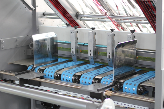 Leading Edge Feeder Automatic Flute Laminator Machine 29KW DX-2100