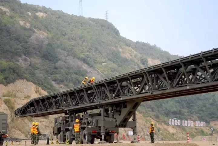 Reusable Mechanized Bridge Wheeled Load On Axle Lt-20 Emergency