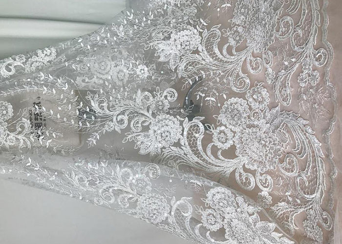 Embroidered Floral Sequin Tulle Lace Fabric For Bridal Couture Polyester Nylon Material
