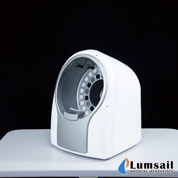 China Auto - Analysis Skin Analysis Machine Lightweight With UV Voice System on sale