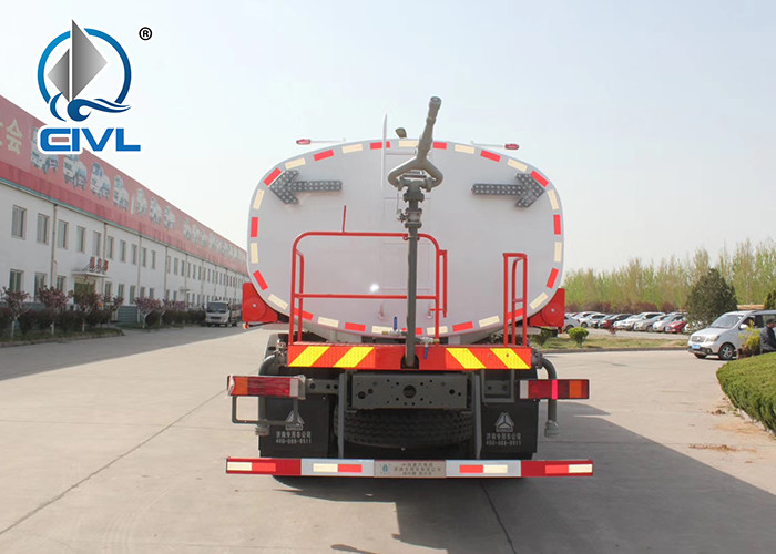 HoHan SInotruk Green Water Carrying Water Tanker Truck LHD 6X4 15 - 25CBM Drinking Water Truck