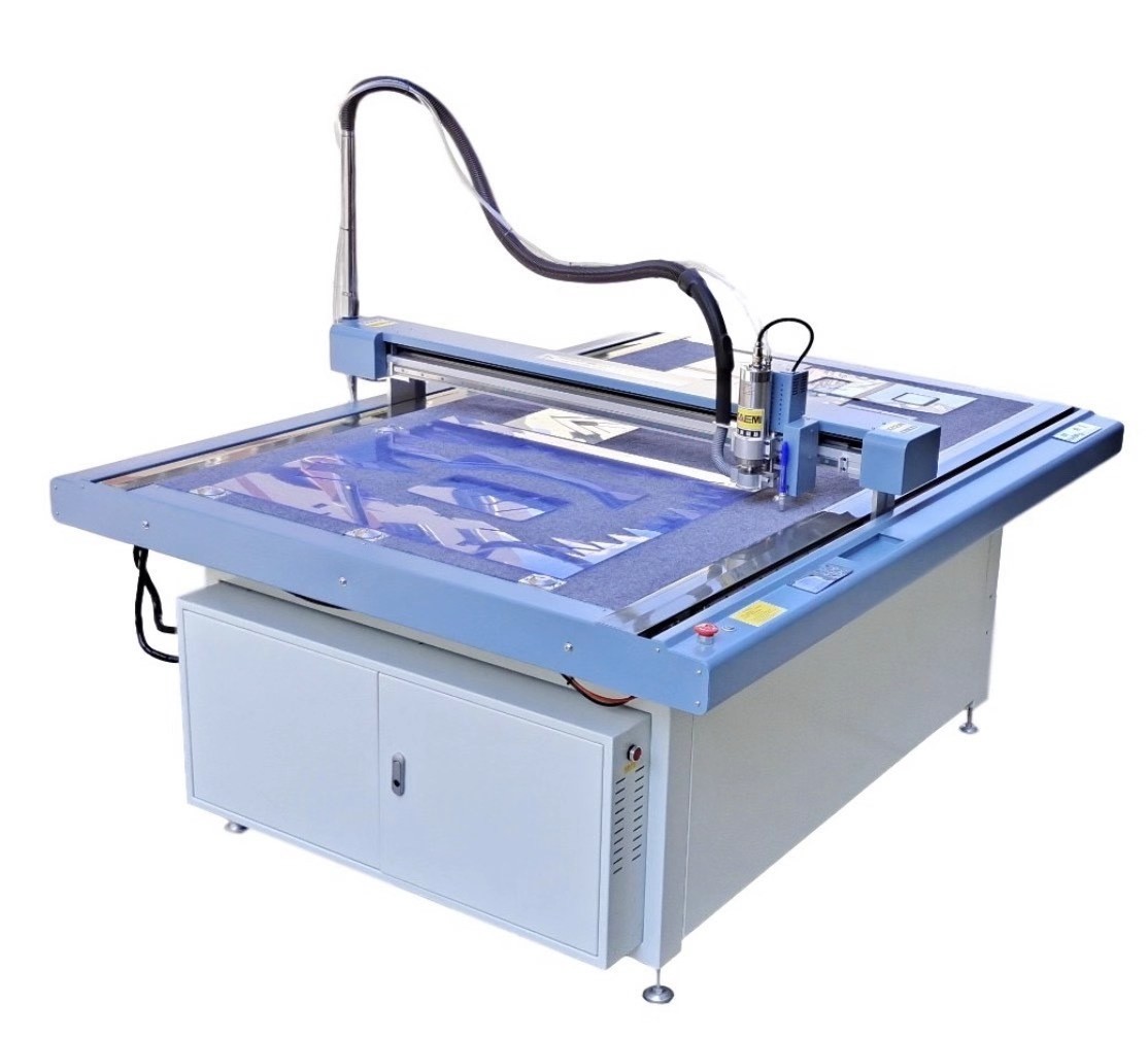  Garment Cutter Plotter with Cutting Thickness ≤1.5mm-6.0mm PVC Board Milling Cutter Manufactures