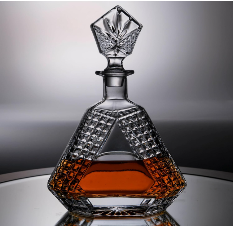 Clear Whiskey Decanter Glass Crystal Glass Liquor Bottle with Customized Bottle Color