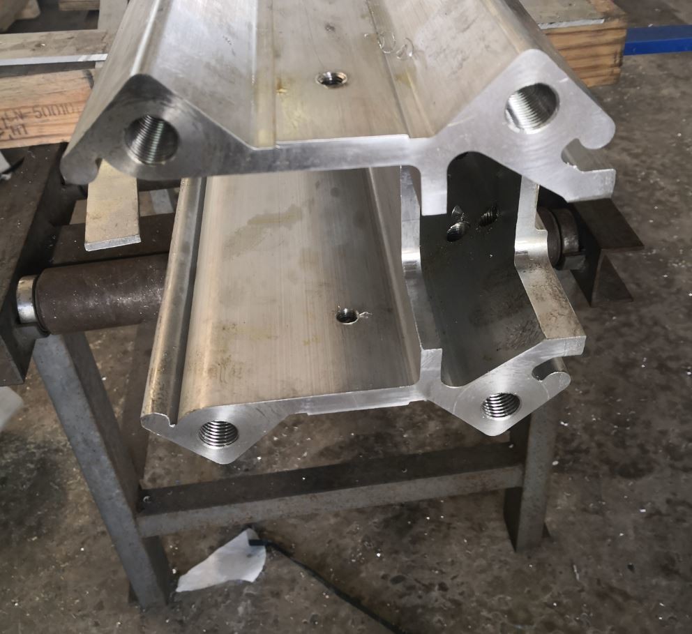 Machined 7.2m Long Aluminium Extruded Profiles 7020 T6