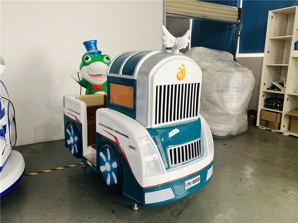 Crocodile Kiddy Ride Machine 1 Player Fiber Glass Material With MP4 Function