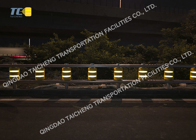 Traffic Plastic Spiral Staircase Guardrail Roller Safety Barrier Pliable