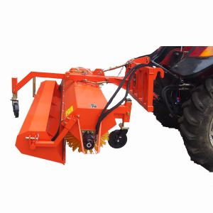 280kg Tractor Road Sweeper Machine Taking Up Dirt 1600mm Working Width