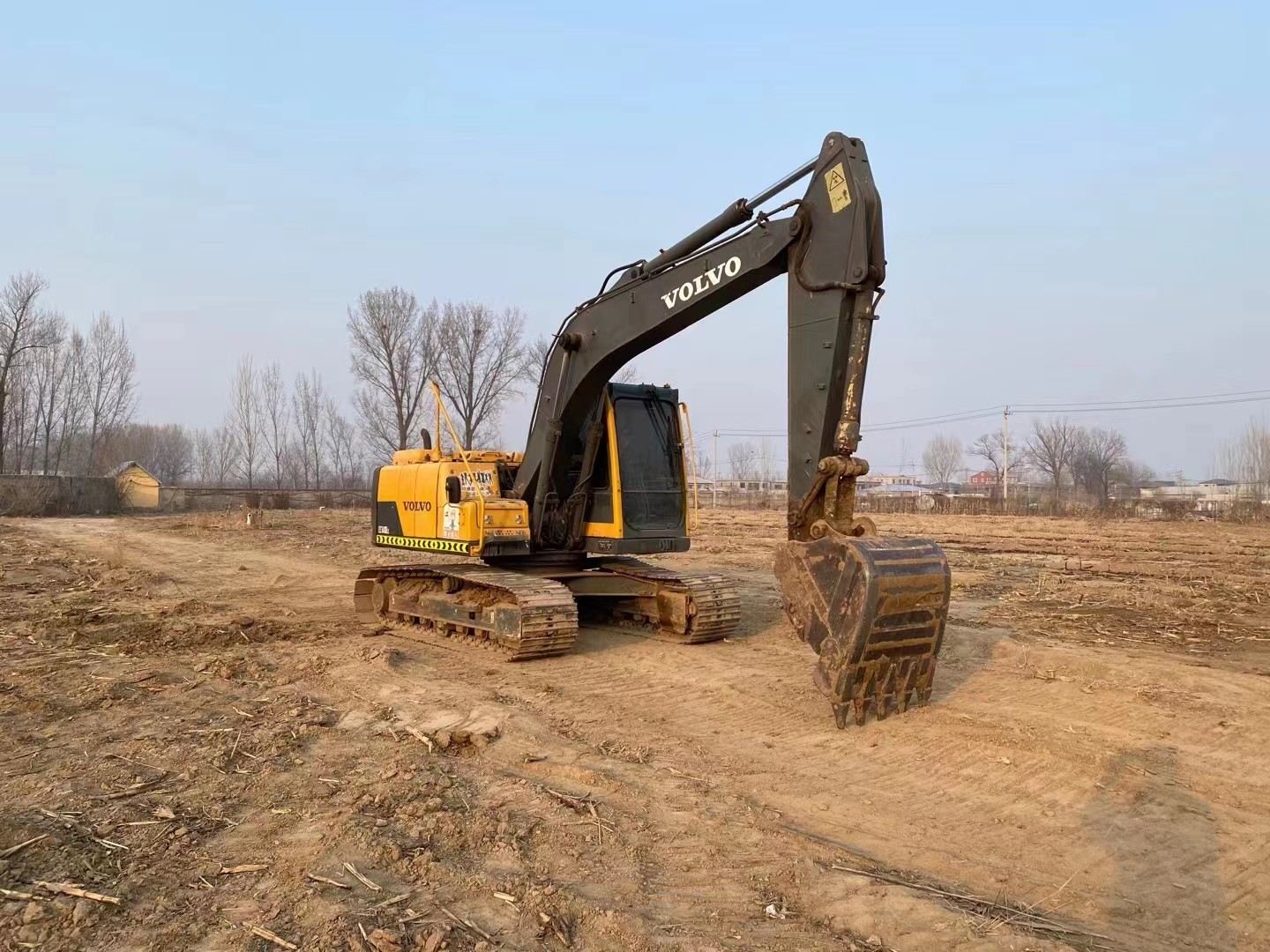 Sweden imported high quality Volvo EC140BL crawler excavator machine used almost new 100%ready