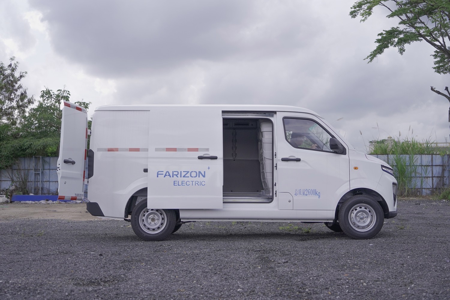 Geely Farizon V6E Electric Mini EV Cargo Van with Large Space and Energy-Saving Lithium Iron Phosphate Battery