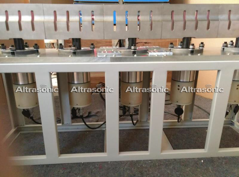 High Performance Ultrasonic Plastic Welding Machine 50 - 60hz Single Phase
