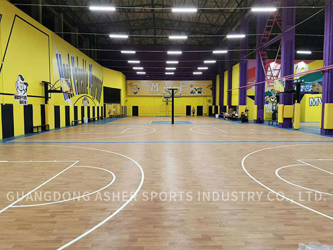 Shock Absorbing PVC Sports Flooring Interlocking Non toxic Tiles Type